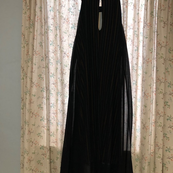 Avenue Halter Maxi Dress size 18/20 2 layered - Picture 3 of 4